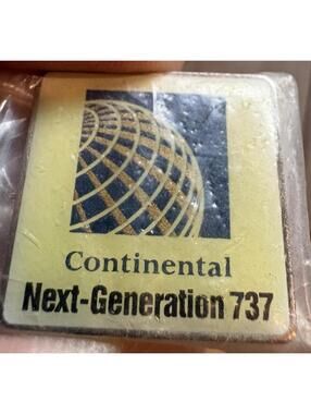 Continental Airlines Globe Logo Lapel Hat Pin Silver Tone Next Generation 737